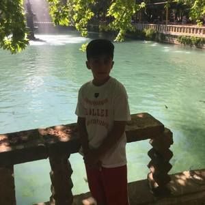 Meet your Posher, Ferhat